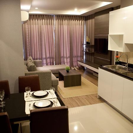 J Residence Thonglor 8 Бангкок Екстер'єр фото