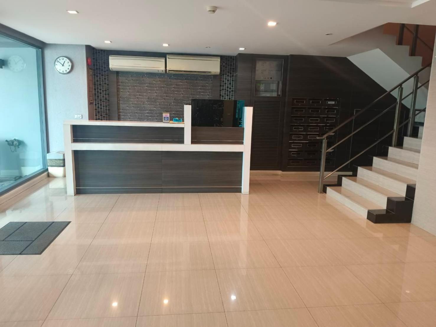 J Residence Thonglor 8 Бангкок Екстер'єр фото